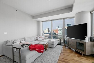 929 Portland Ave in Minneapolis, MN - Foto de edificio - Building Photo