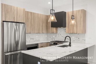 1545 N Artesian Ave-Unit -Unit 3 in Chicago, IL - Building Photo - Building Photo