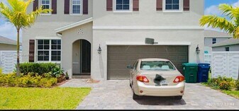 13219 SW 270th Ter in Homestead, FL - Building Photo