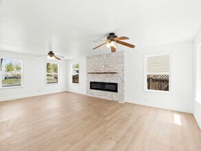 1630 Ridgemark Dr in Sandy, UT - Building Photo - Building Photo