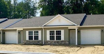 Centennial Crossing in Plymouth, IN - Building Photo - Building Photo