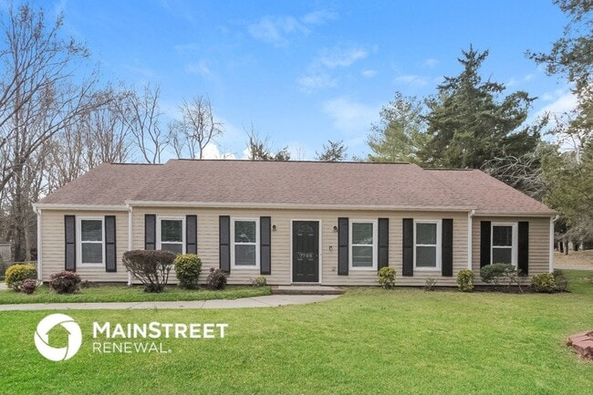 7700 Hickory Hollow Ln in Charlotte, NC - Foto de edificio - Building Photo