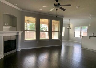 910 Lakeview Dr in Centerton, AR - Building Photo - Building Photo
