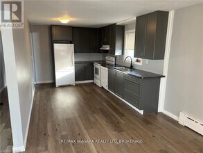 34 St George St in St Catharines, ON - Building Photo - Building Photo