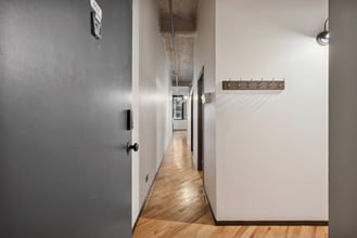 843 W Adams St, Unit 407 in Chicago, IL - Foto de edificio - Building Photo