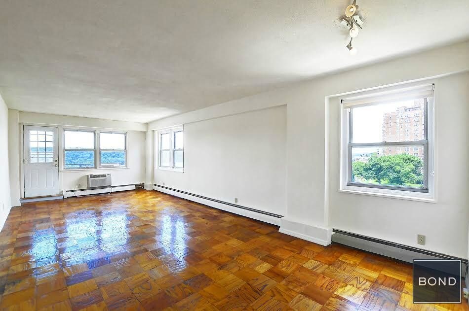 1380 Riverside Drive in New York, NY - Foto de edificio