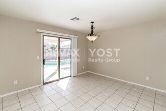 645 W Jardin Dr in Casa Grande, AZ - Building Photo - Building Photo