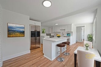 282 Parker Rd in Barnstable, MA - Building Photo - Building Photo