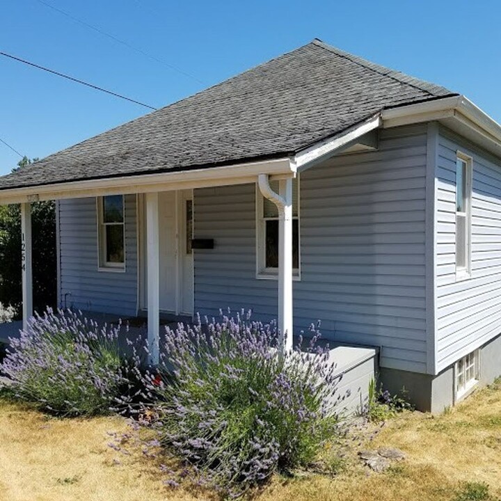 1254 Franklin St in Bellingham, WA - Building Photo