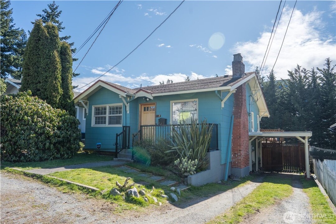 517 N 86th St in Seattle, WA - Building Photo