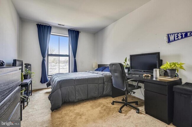 2007 Clipper Park Rd in Baltimore, MD - Building Photo - Building Photo