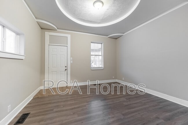 property at 704 Sanders St