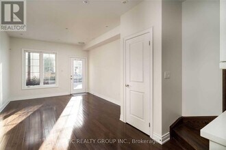 47 Hargrave Ln in Toronto, ON - Building Photo - Building Photo