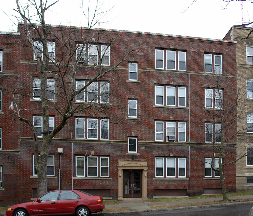 192 Oak St in Holyoke, MA - Foto de edificio