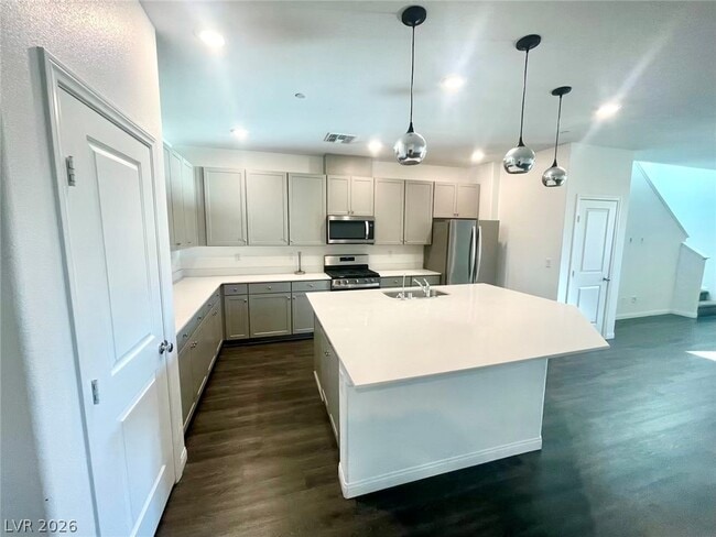 3250 Palindrome Ave in Henderson, NV - Building Photo - Building Photo