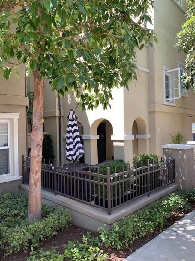 property at 8 Via Amanti