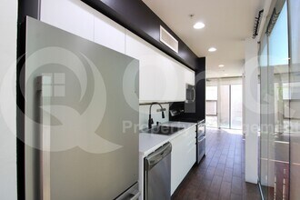 7047 E Earll Dr in Scottsdale, AZ - Building Photo - Building Photo