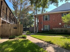 837 Wax Myrtle Ln in Houston, TX - Building Photo