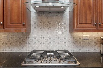 305 Brooke Ave in Norfolk, VA - Building Photo - Building Photo