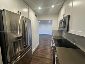 770 NE 128th St in North Miami, FL - Building Photo - Building Photo