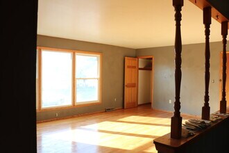 3627 Southwood Dr, Unit 3627 Southwood dr. Upper in Racine, WI - Building Photo - Building Photo