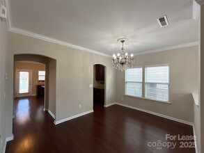 623 Dewey Ct in Fort Mill, SC - Foto de edificio - Building Photo