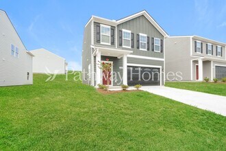1062 Large Poppy Dr in La Vergne, TN - Foto de edificio - Building Photo