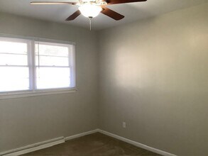 136 Maple Lawn Pl in Madison Heights, VA - Building Photo - Building Photo