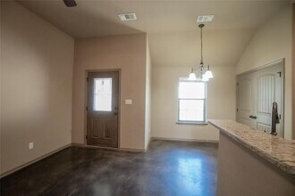 663 W Tarleton in Stephenville, TX - Building Photo - Building Photo