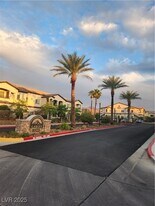 2291 W Horizon Ridge Pkwy in Henderson, NV - Building Photo