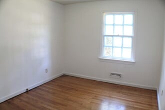 7513 Schaaf Dr in Richmond, VA - Building Photo - Building Photo