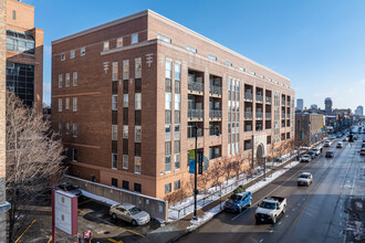 1340 W Fullerton Ave in Chicago, IL - Building Photo - Building Photo