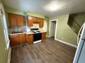 306 Laredo St in McKeesport, PA - Building Photo - Building Photo