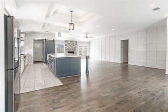 1614 Hillendahl Blvd in Houston, TX - Building Photo - Building Photo