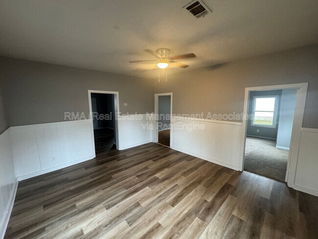 331 W College Dr in Jackson, GA - Building Photo - Building Photo