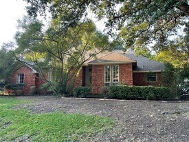 6624 Windrock Rd in Dallas, TX - Building Photo