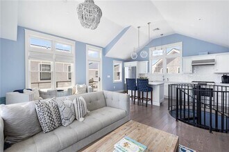 14 E Pointe Ct in South Kingstown, RI - Building Photo - Building Photo