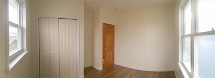 99 Delaware Ave-Unit -Upper in Long Beach, NY - Foto de edificio - Building Photo