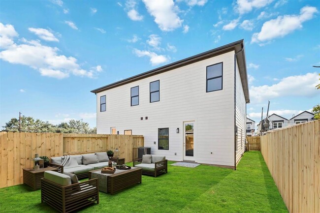 3845 Seabrook St in Houston, TX - Building Photo - Building Photo