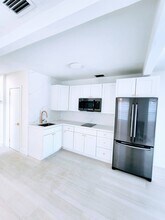 3219 SW 25th Ter in Miami, FL - Building Photo - Building Photo