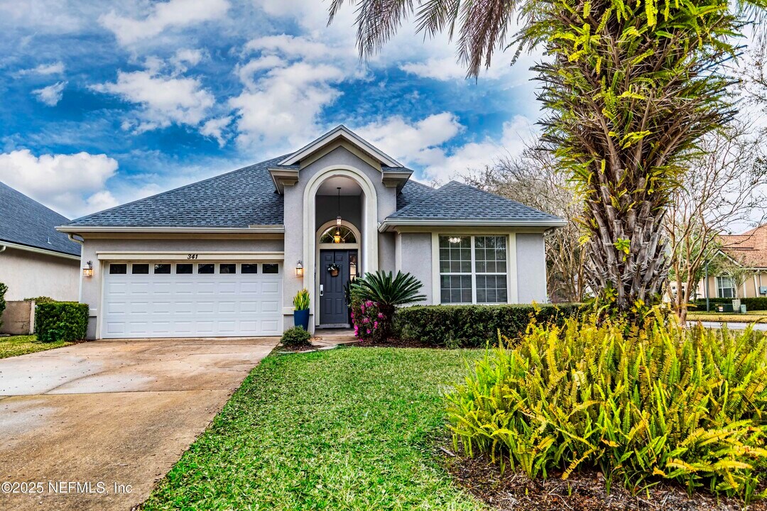 341 Island Green Dr in St. Augustine, FL - Building Photo