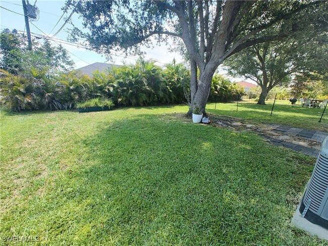 property at 1418 SE 24th Ave