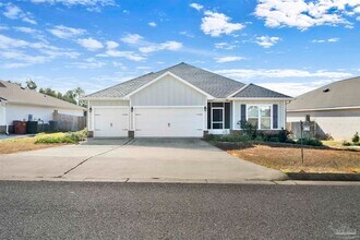 7907 Majestic Cypress Dr in Milton, FL - Building Photo - Building Photo