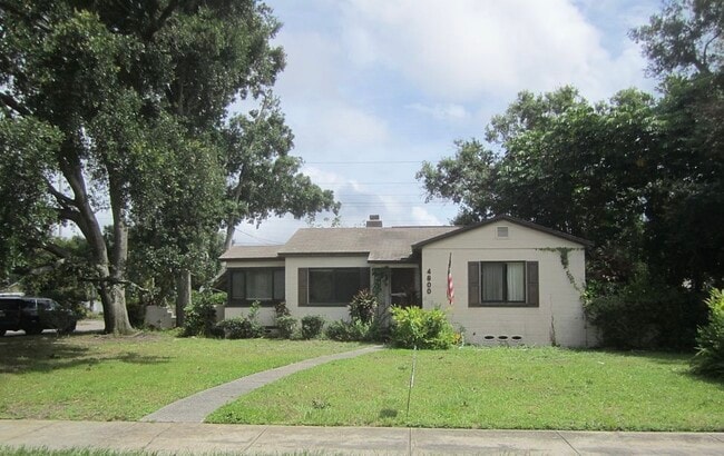 4800-4813 13th Ave N