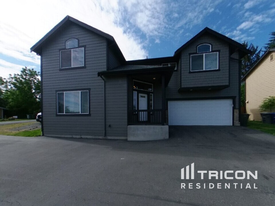 1617 Morris Ave S in Renton, WA - Building Photo