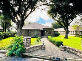 28 S Cynthia St in McAllen, TX - Building Photo