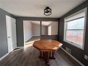 598 Bram Hall Dr in Rochester, NY - Building Photo - Building Photo