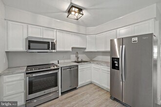 172 Kenton Dr in Langhorne, PA - Building Photo - Building Photo
