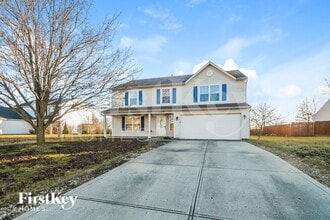 1005 Quarterhorse Run in Bargersville, IN - Building Photo - Building Photo