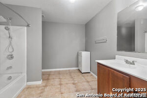 203 Shadbush St in San Antonio, TX - Building Photo - Building Photo